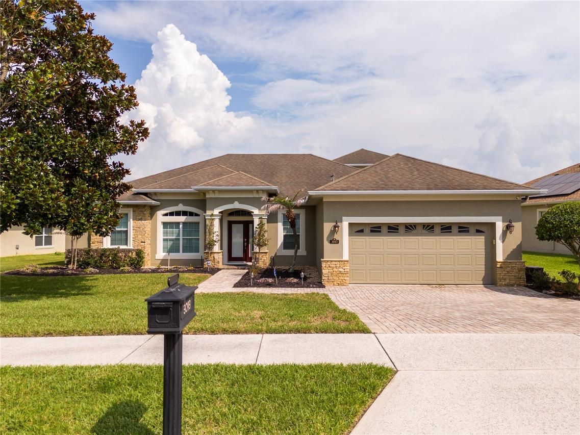 3043 Chavez Ave., Clermont, FL 34715