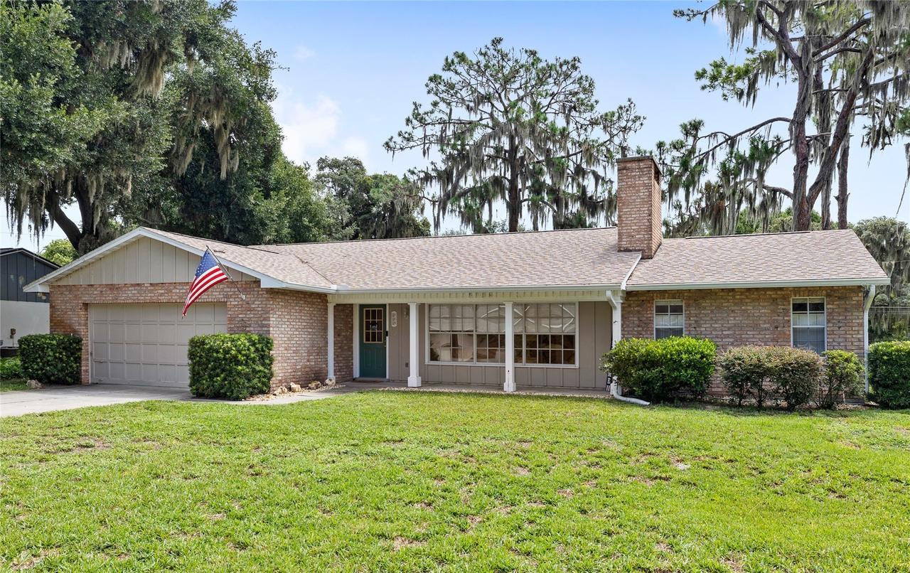 109 Cardinal Ln., Eustis, FL 32726