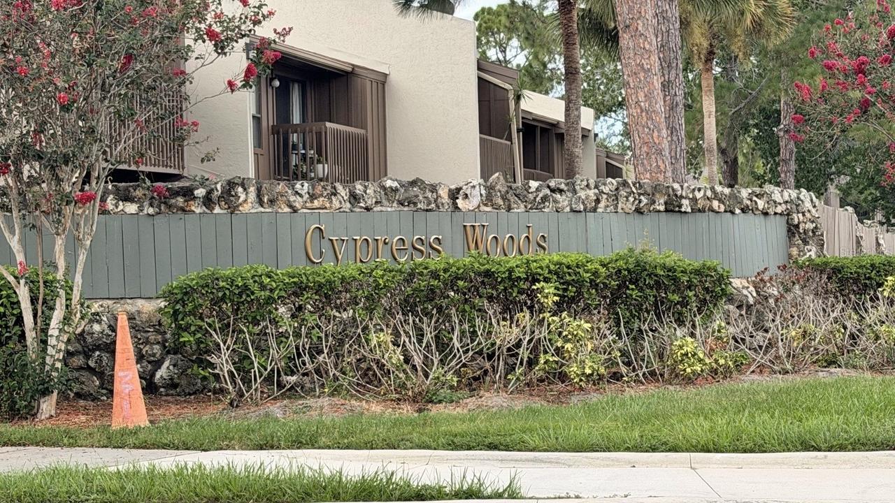 5304 Indian Creek Dr. #D03, Orlando, FL 32811