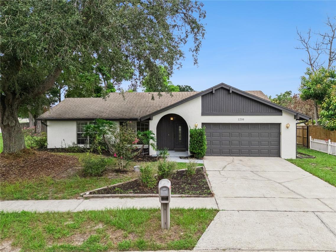 1298 Madelena Ave., Winter Springs, FL 32708