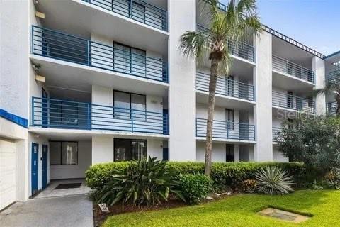 2424 W Tampa Bay Blvd. #L105, Tampa, FL 33607