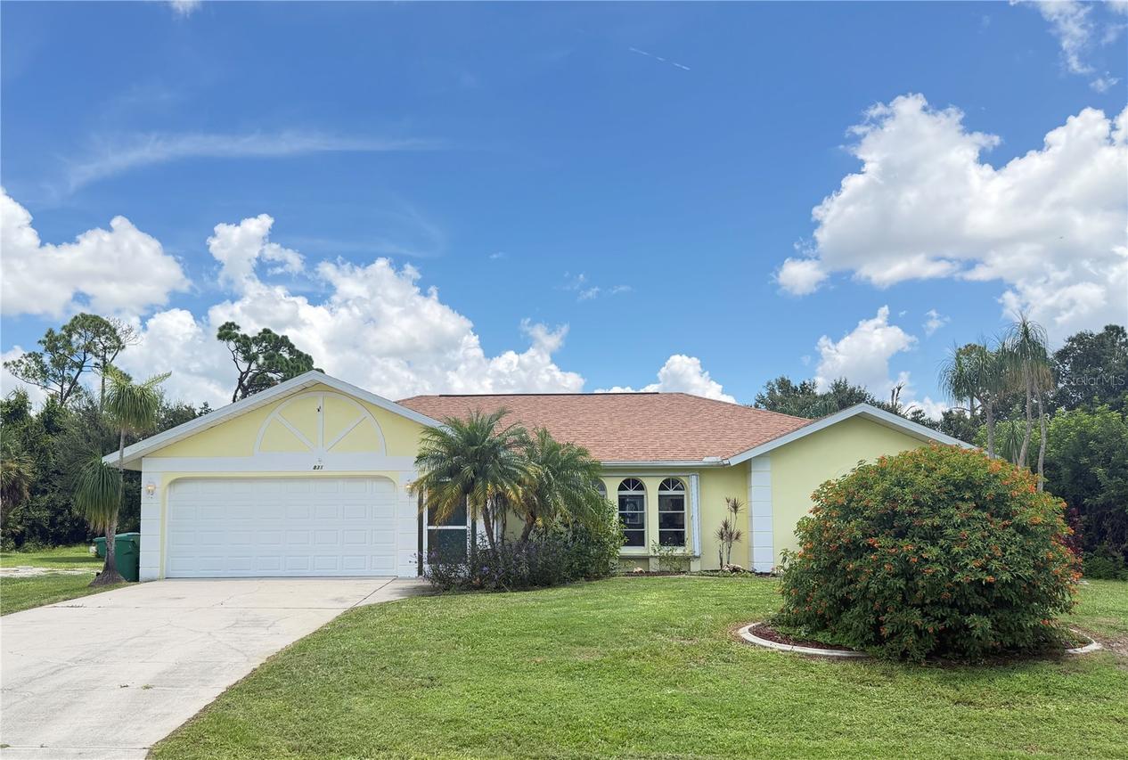 831 Columbia St., Port Charlotte, FL 33948