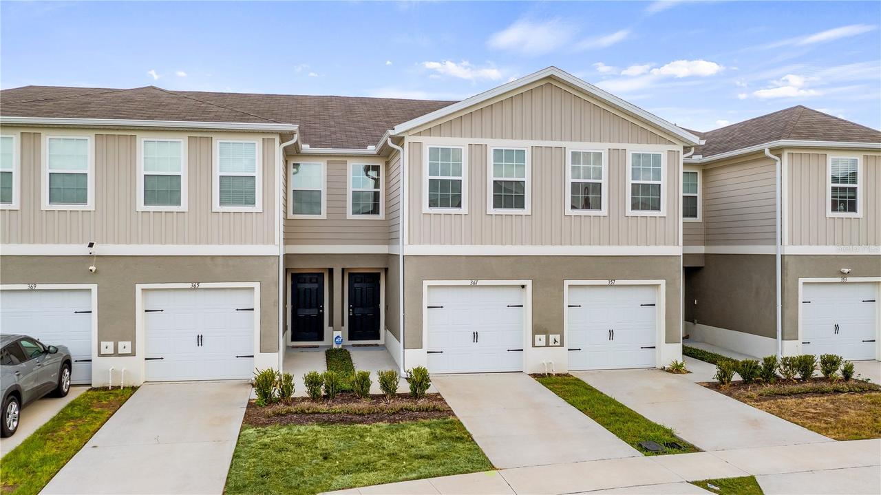 361 Sedgewick Dr., Davenport, FL 33837