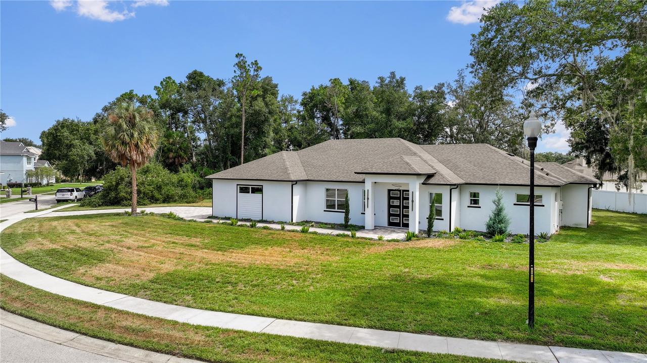 9531 Mid Summer Ln., Leesburg, FL 34788