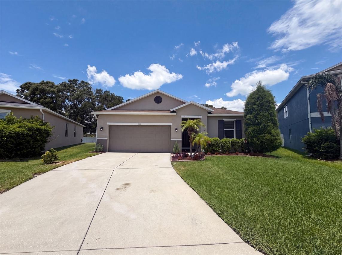 4311 Moon Shadow Loop, Mulberry, FL 33860