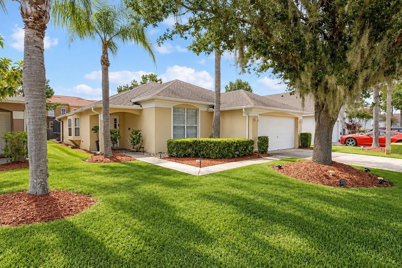 1017 Lake Berkley Dr, Kissimmee, FL 34746