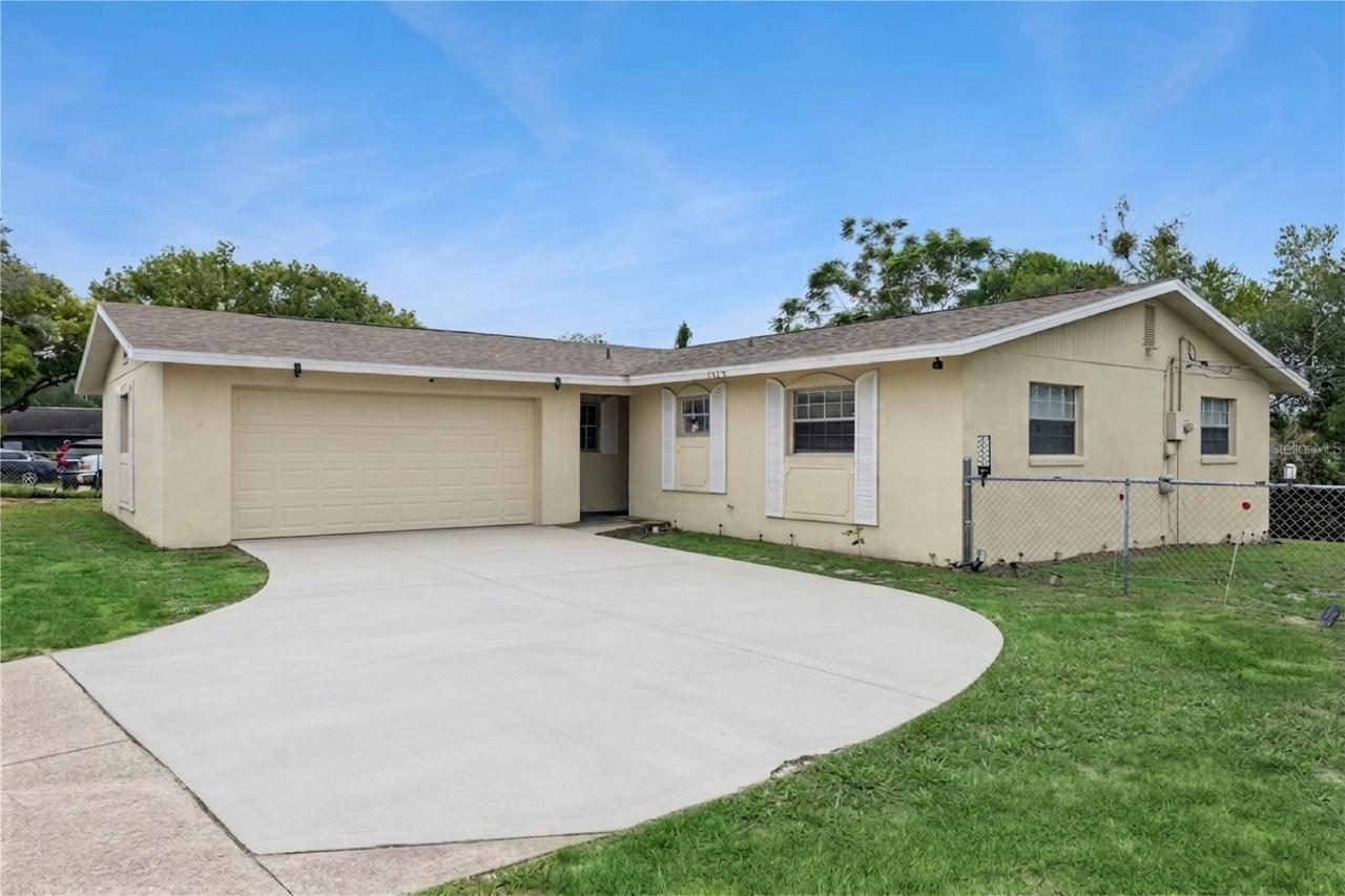 1912 Saxon Blvd., Deltona, FL 32725