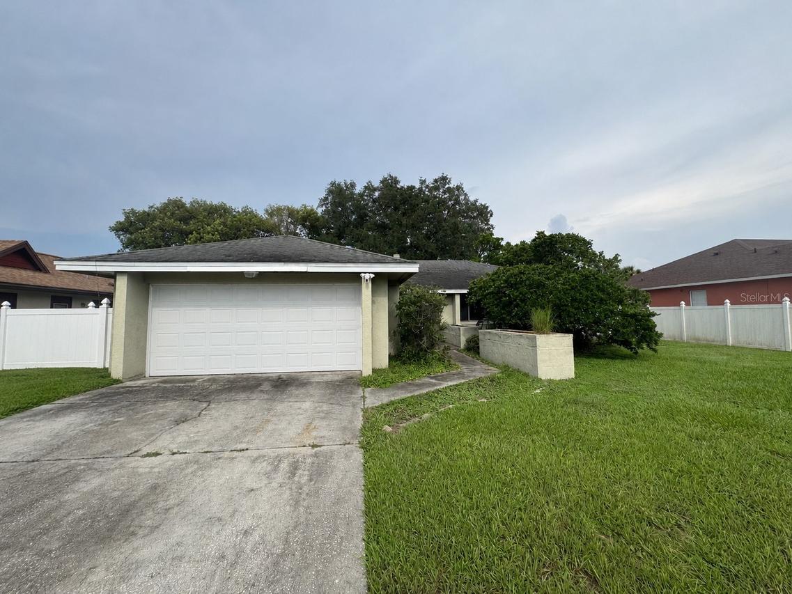 2419 Amberly Ave., Orlando, FL 32833