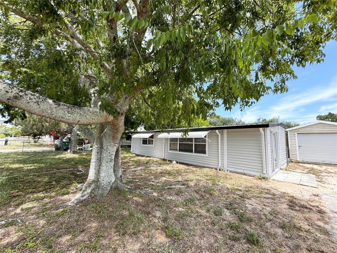 3418 Brockett Rd., Mims, FL 32754