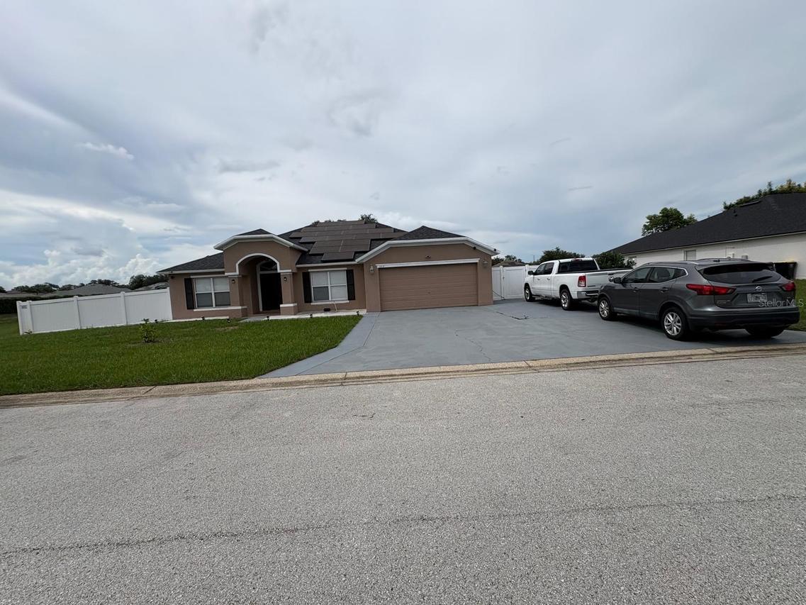 645 Hatchwood Dr., Haines City, FL 33844