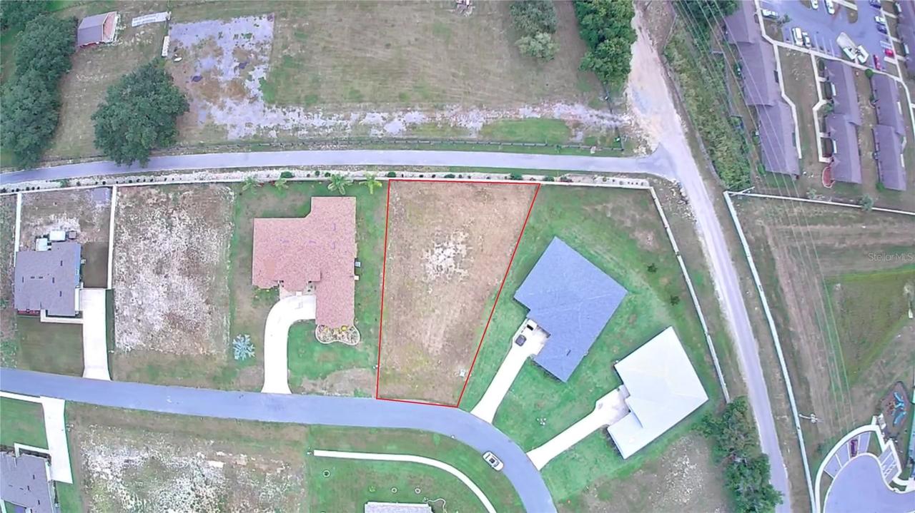 817 Oaks Shores Rd., Leesburg, FL 34748