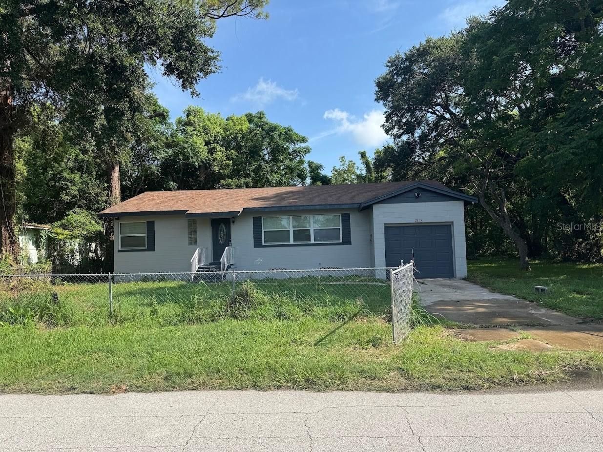 2125 Carlton Dr., Orlando, FL 32806