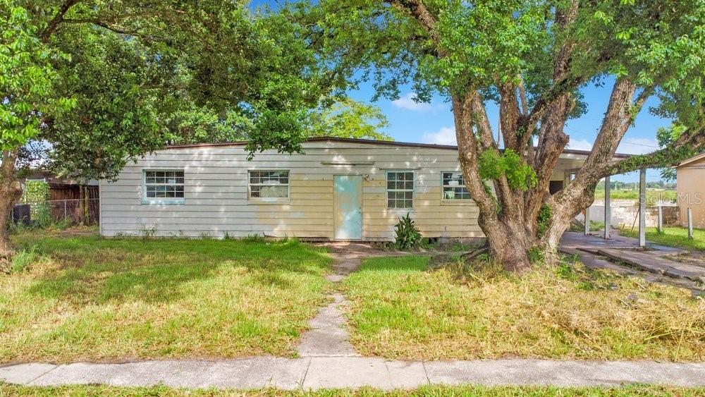 1502 Egan Dr., Orlando, FL 32822