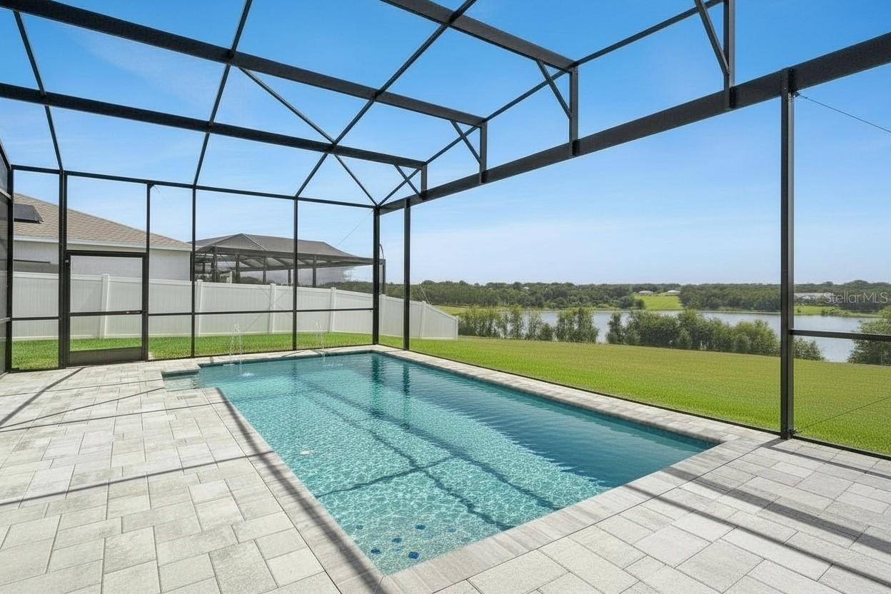 822 Kapi Dr., Groveland, FL 34736