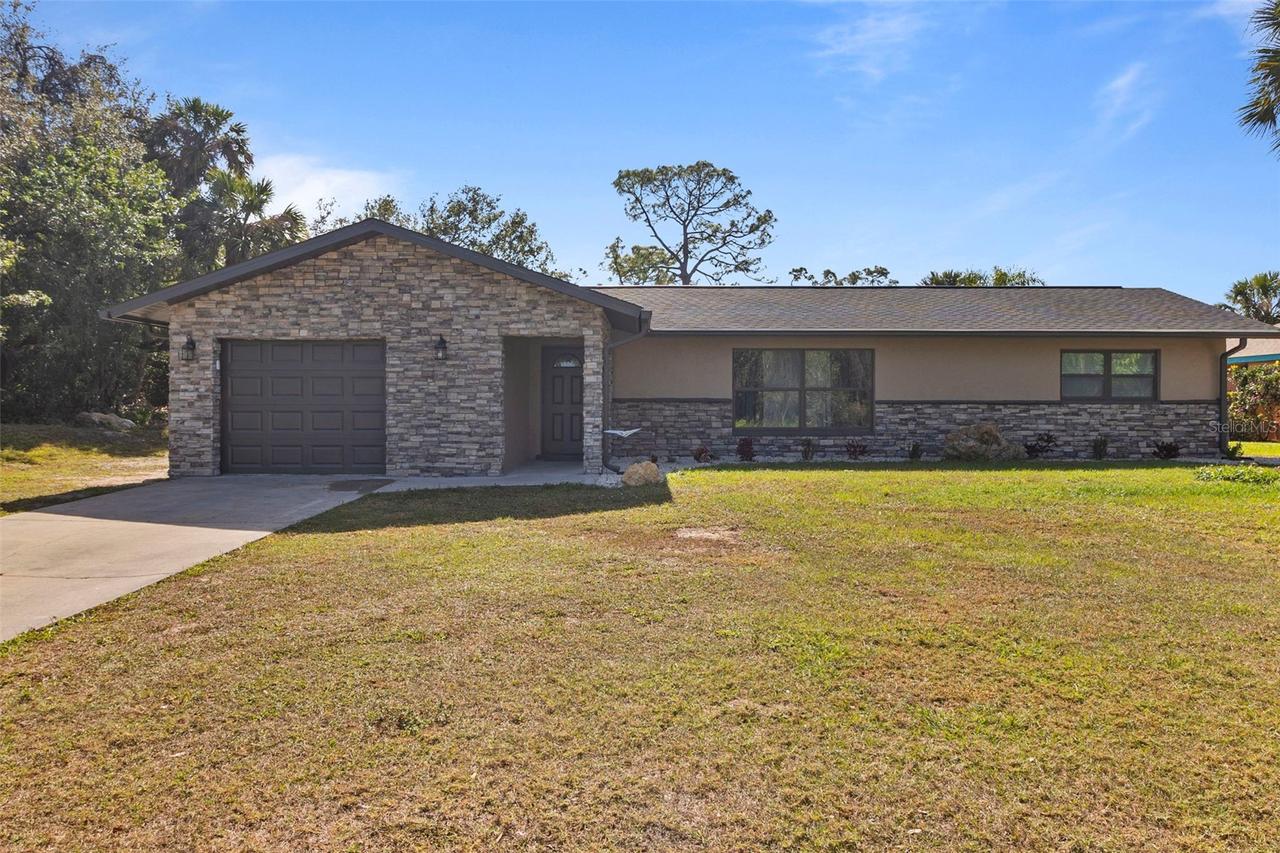 20495 Albury Dr., Port Charlotte, FL 33952