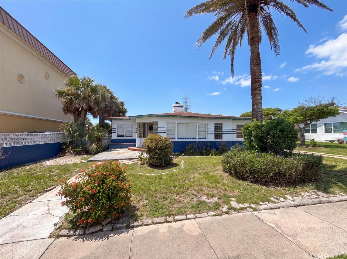 370 Hartford Ave., Daytona Beach, FL 32118