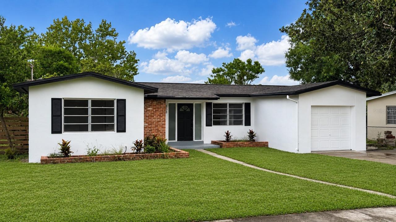 658 Elgrove Dr., Deltona, FL 32725