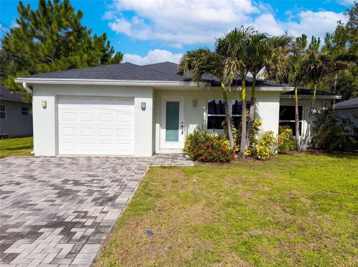 2840 S Shade Ave., Sarasota, FL 34239