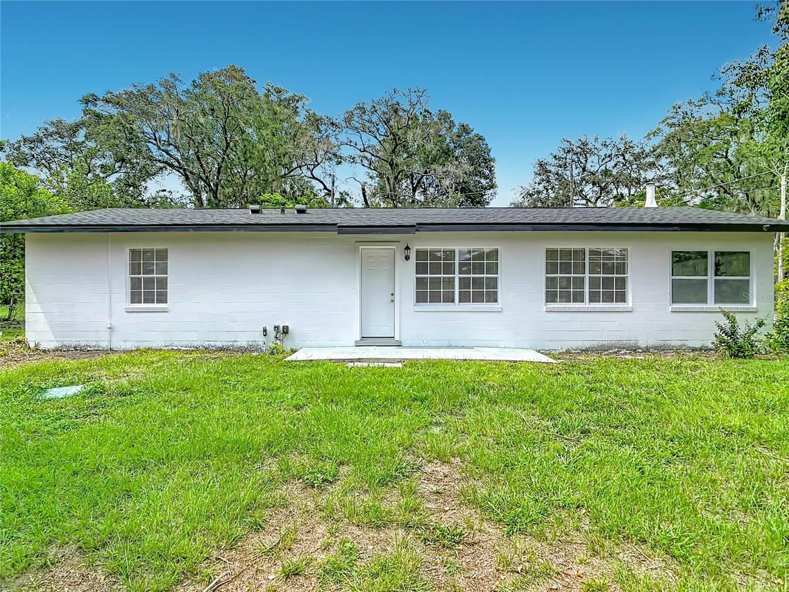 303 Lake Gertie Rd., Deland, FL 32720
