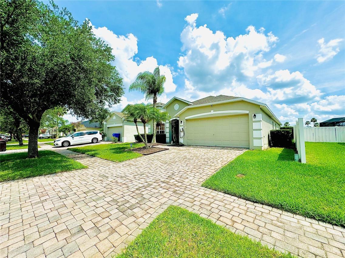 4647 Cumbrian Lakes Dr., Kissimmee, FL 34746