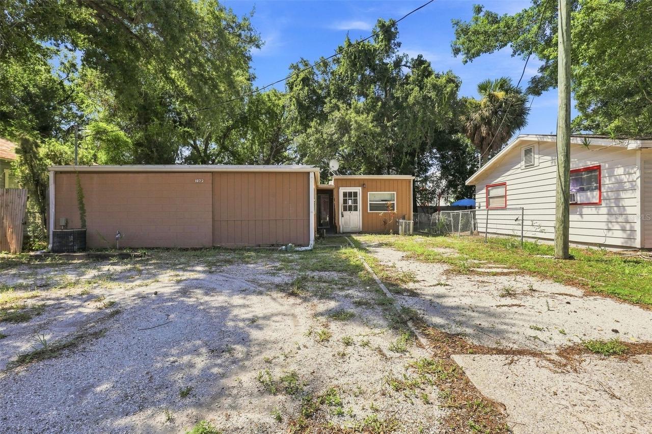 1672 10th St., Sarasota, FL 34236