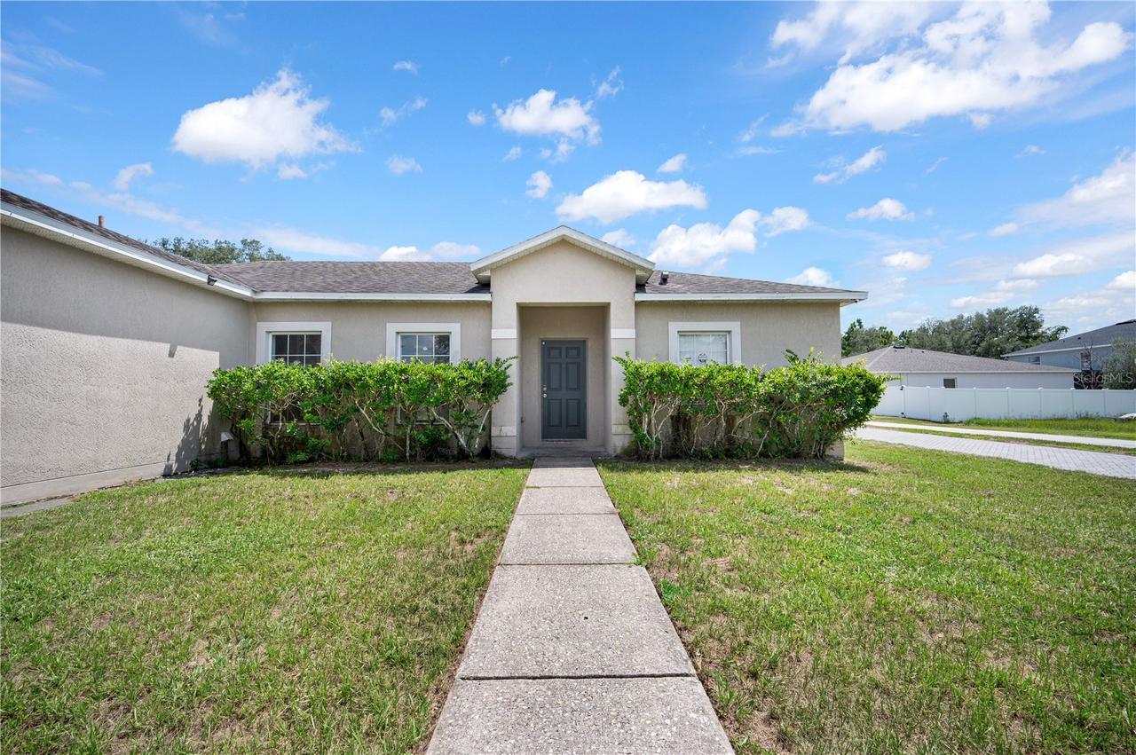 433 Lakeview Rd., Poinciana, FL 34759