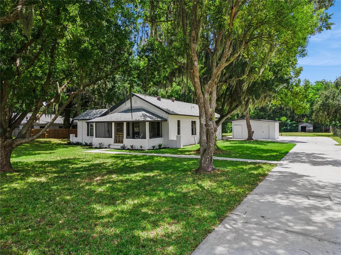 337 Denton Ave., Auburndale, FL 33823