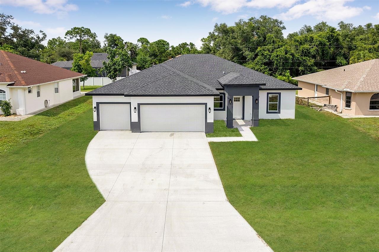 8274 Mossborger Ave., North Port, FL 34287