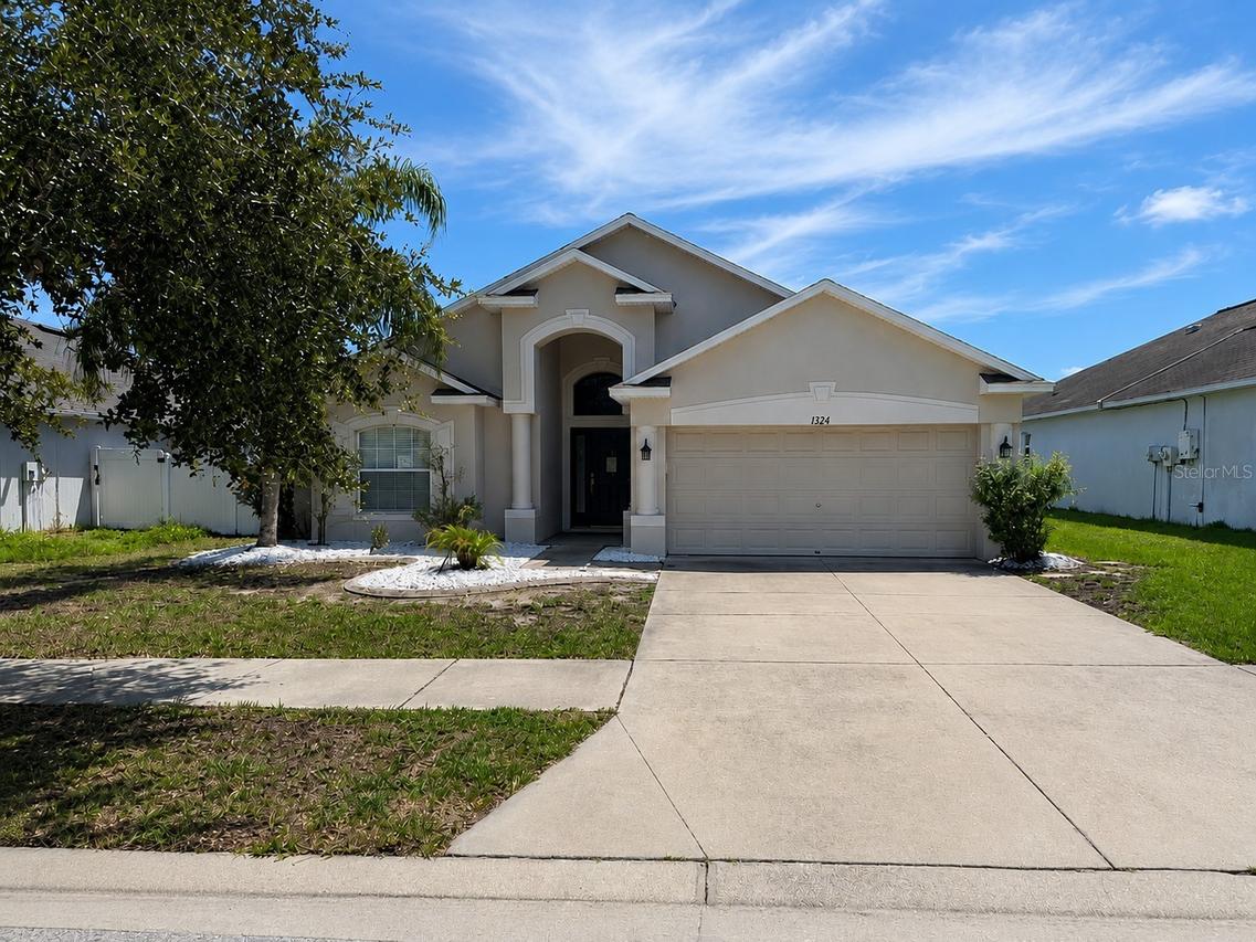 2242 Colville Chase Dr., Ruskin, FL 33570