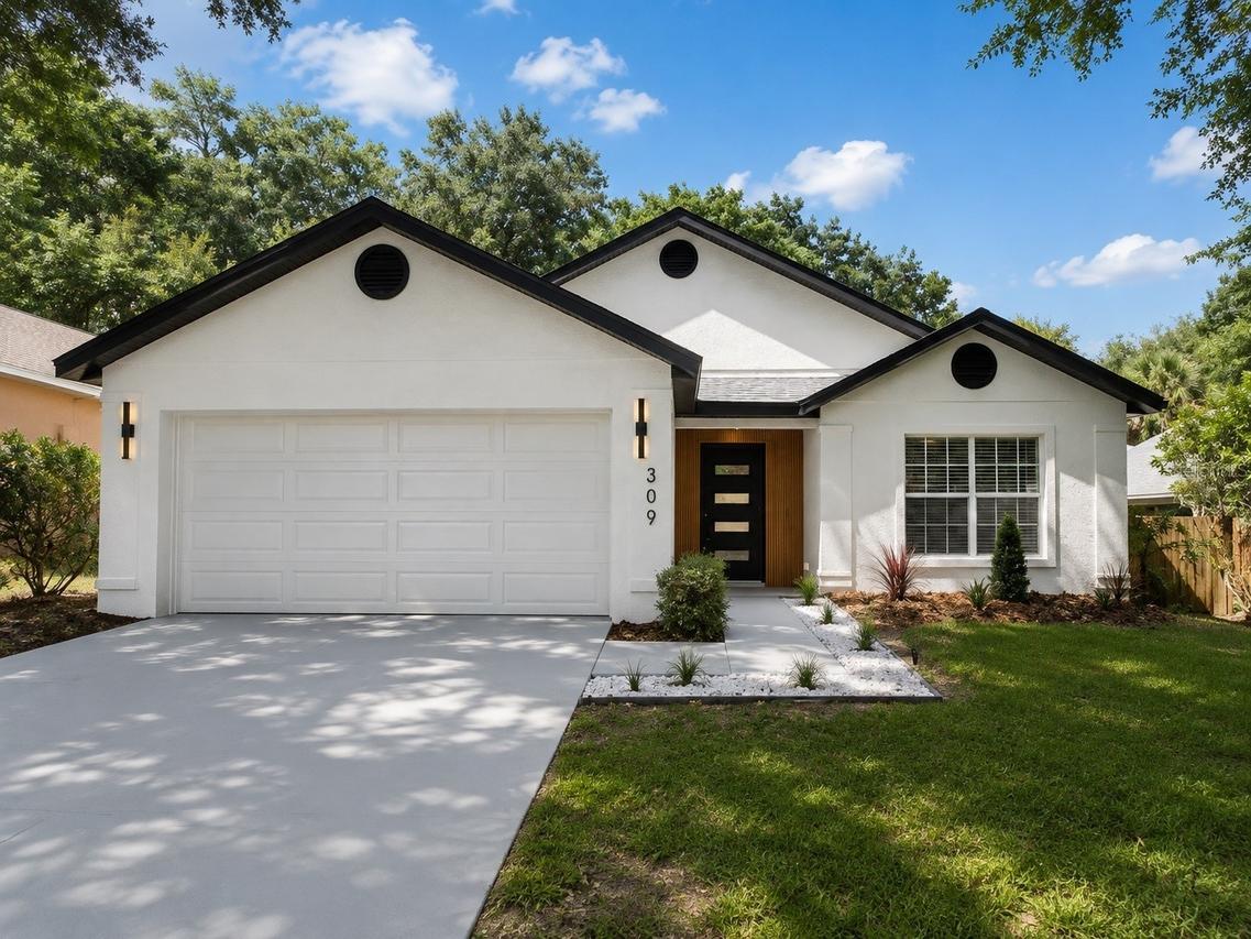 309 Bay St., Apopka, FL 32712
