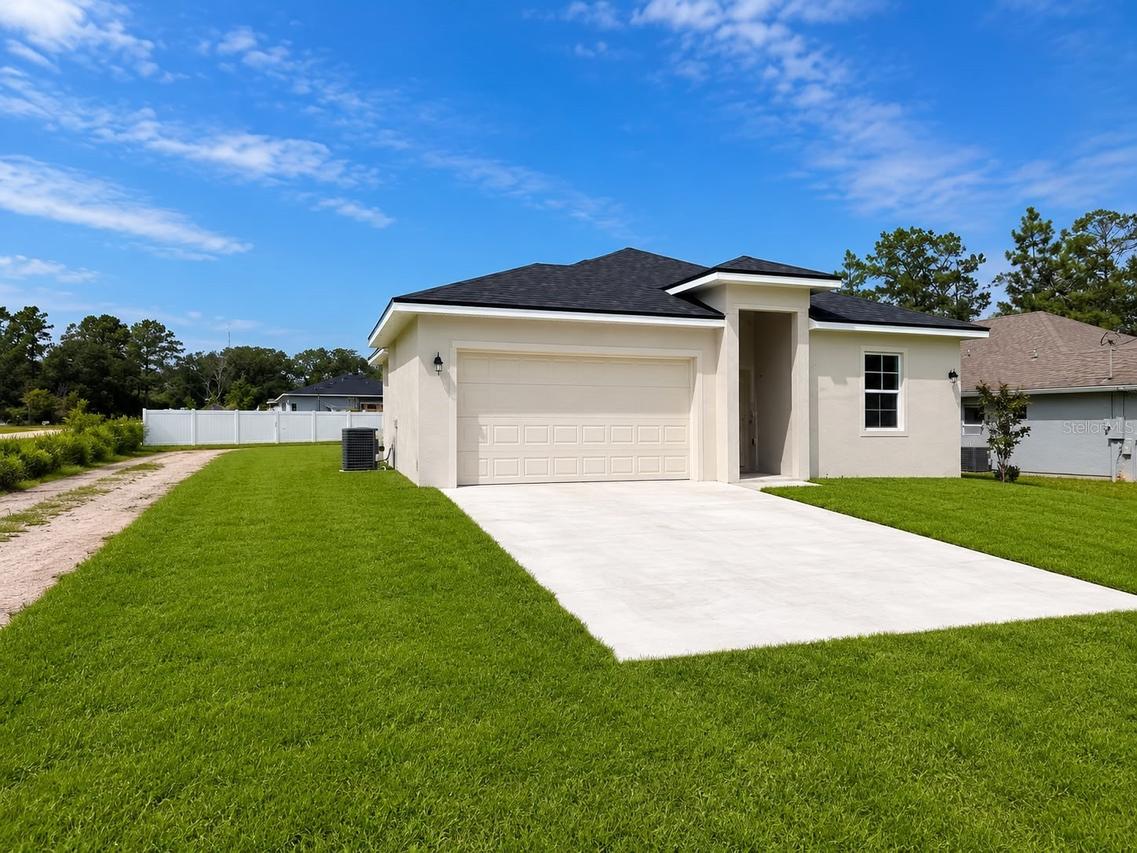 1306 East Pkwy., Deland, FL 32724
