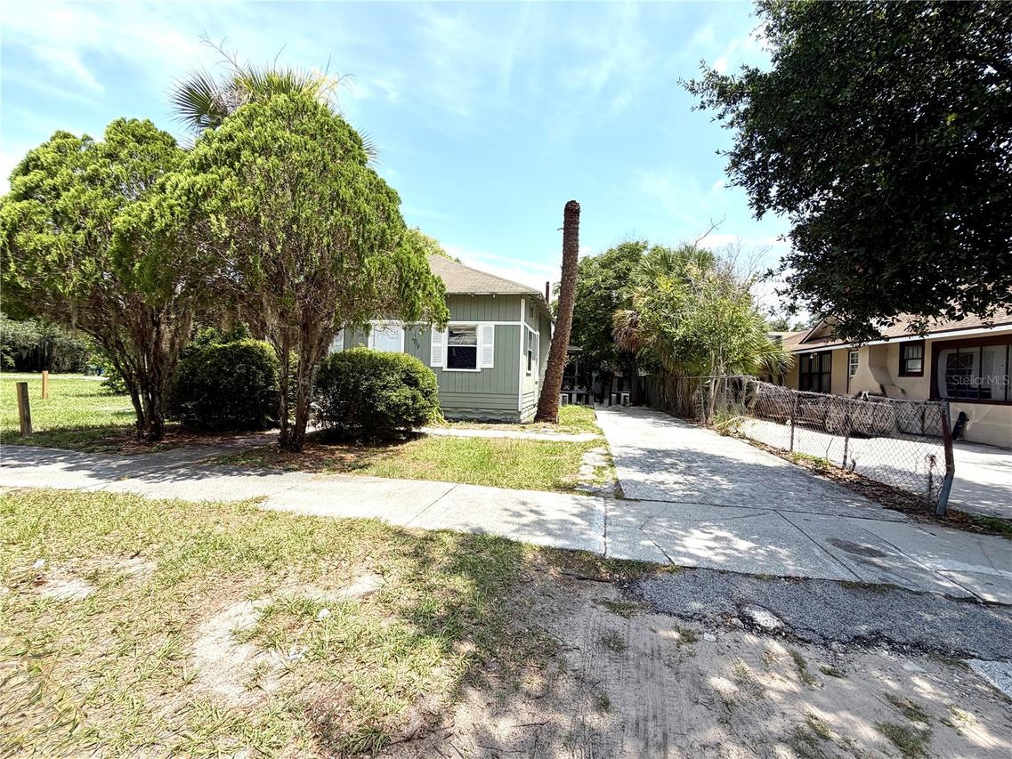 209 Avenue C, Winter Haven, FL 33881