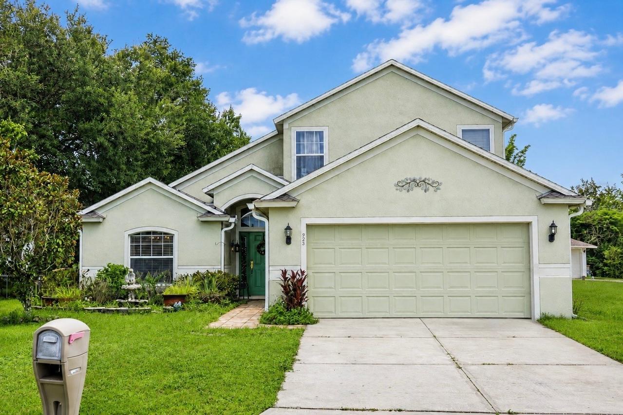 925 Stockport Dr., Kissimmee, FL 34758
