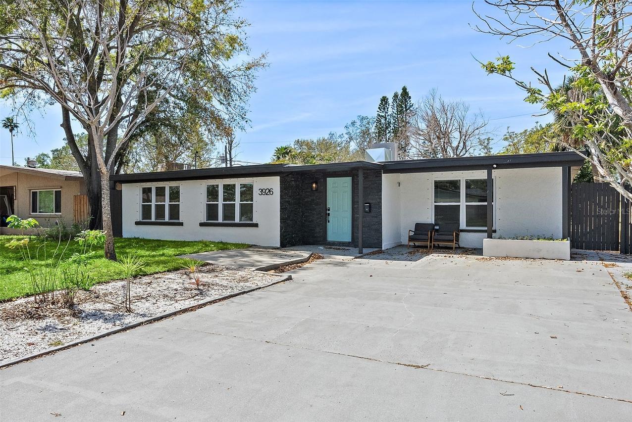 3926 Helena St., St Petersburg, FL 33703