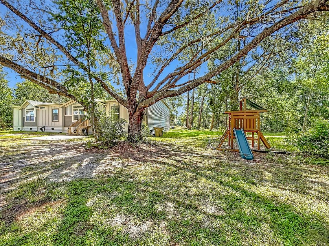 41945 Pine Valley Dr., Paisley, FL 32767