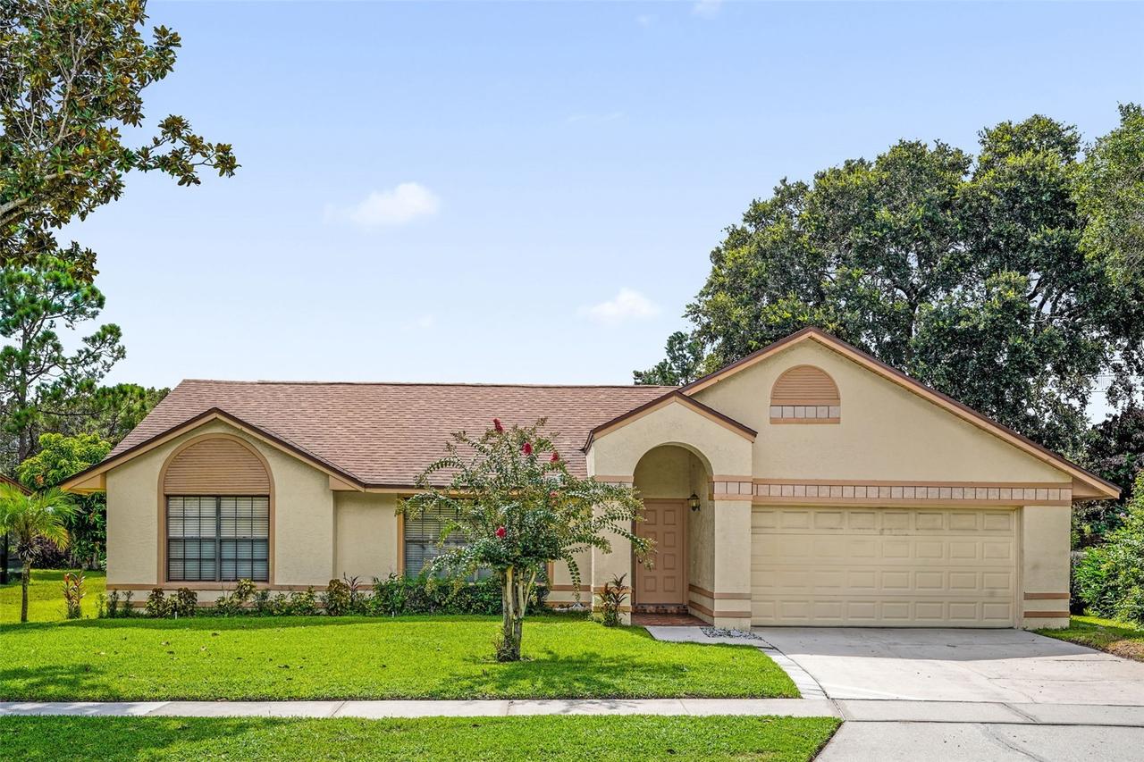 3044 Crested Cir., Orlando, FL 32837