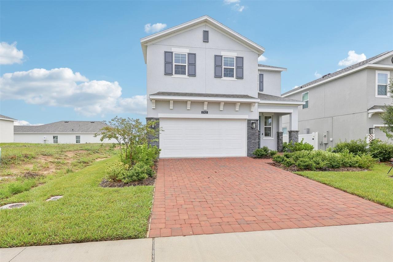 27421 Black Kite Ave., Howey In The Hills, FL 34737