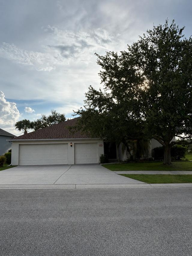 602 Hernando Pl., Clermont, FL 34715