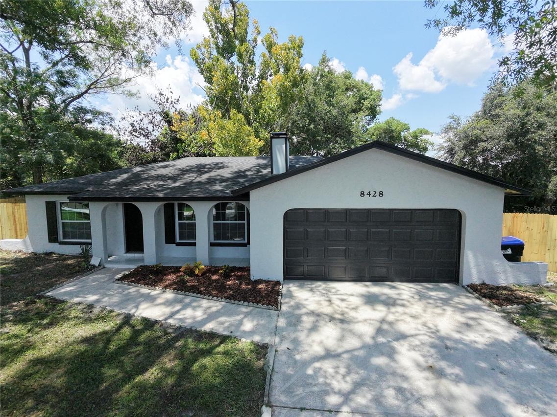 8428 Bark Ct., Orlando, FL 32810
