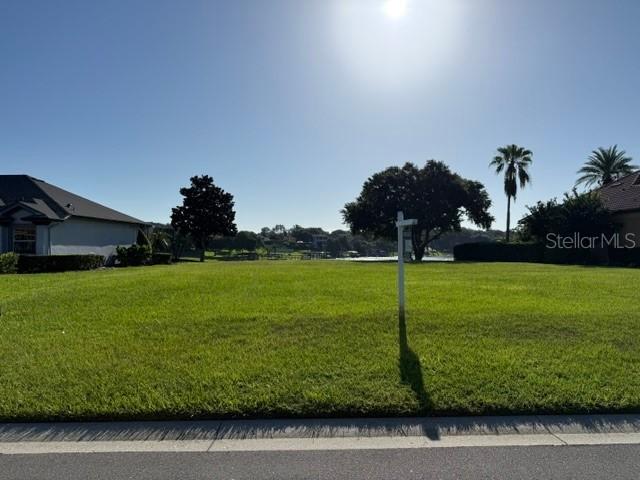 906 Johns Point Dr., Oakland, FL 34787