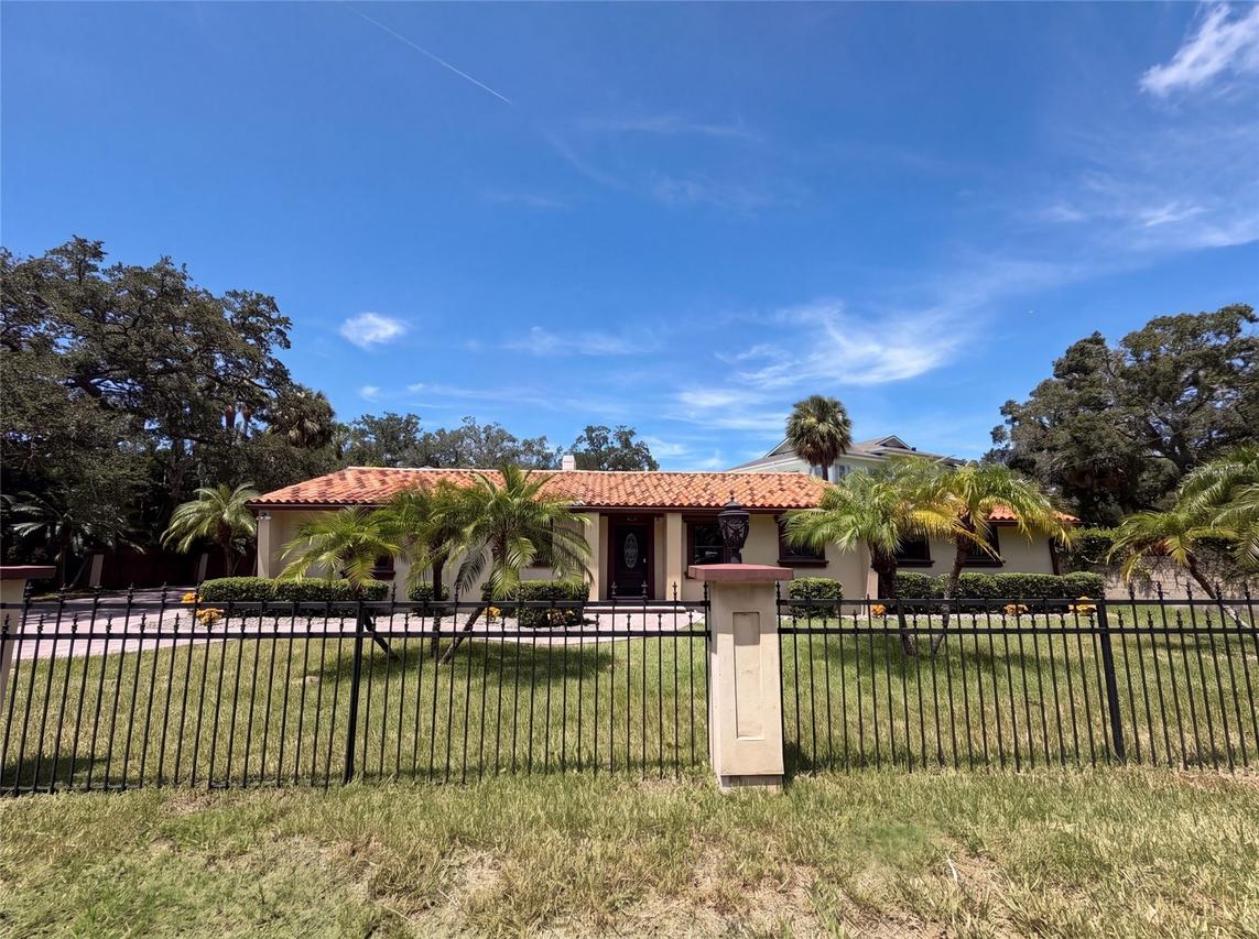 1515 S West Shore Blvd., Tampa, FL 33629