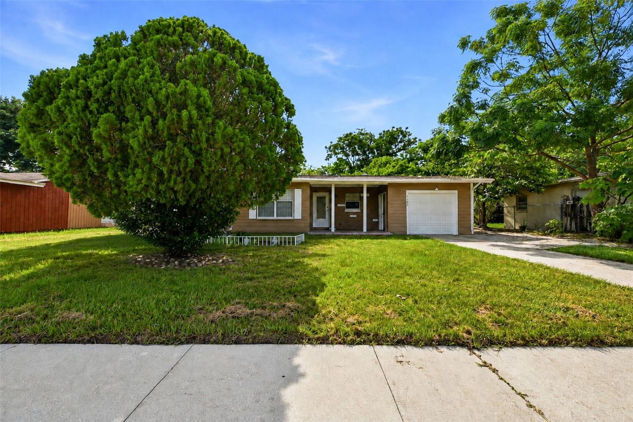 4302 Meadowbrook Ave., Orlando, FL 32808
