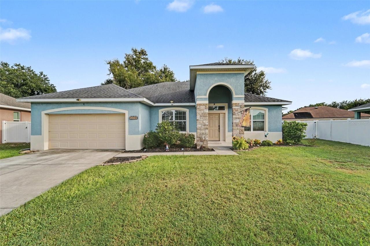 13144 Laurel Crest Ct., Grand Island, FL 32735