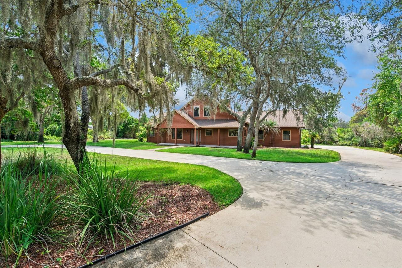 15010 Mill Pond Rd., Tavares, FL 32778