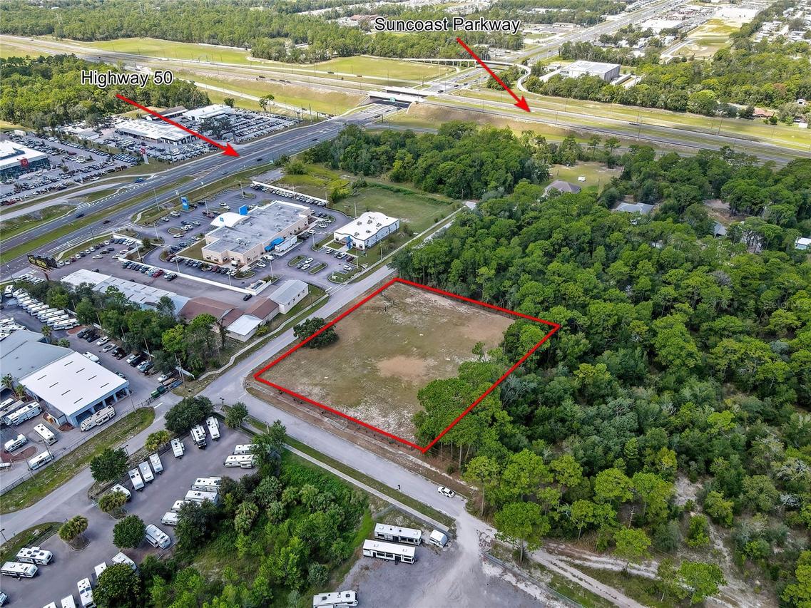 15241 Horn Ave., Brooksville, FL 34613