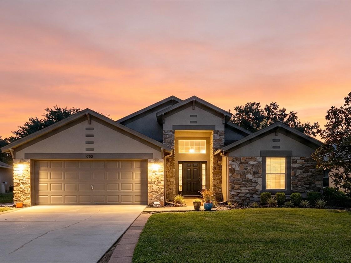 538 Windsor Estates Dr., Davenport, FL 33837