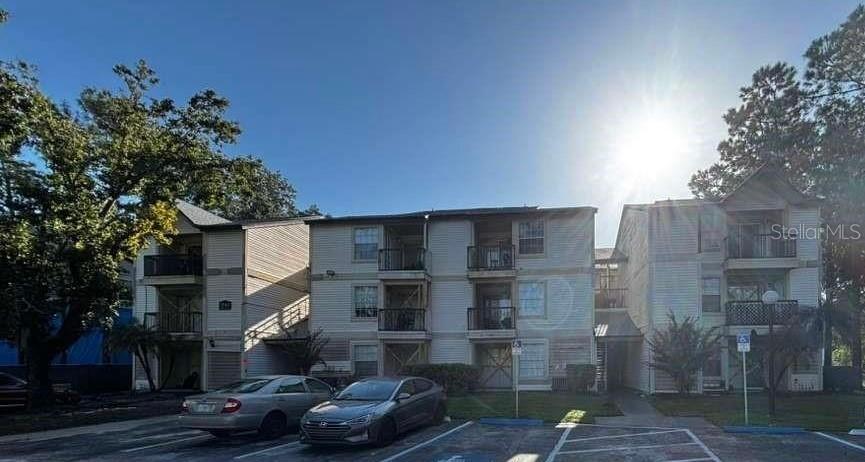 1916 Lake Atriums Cir. #33, Orlando, FL 32839
