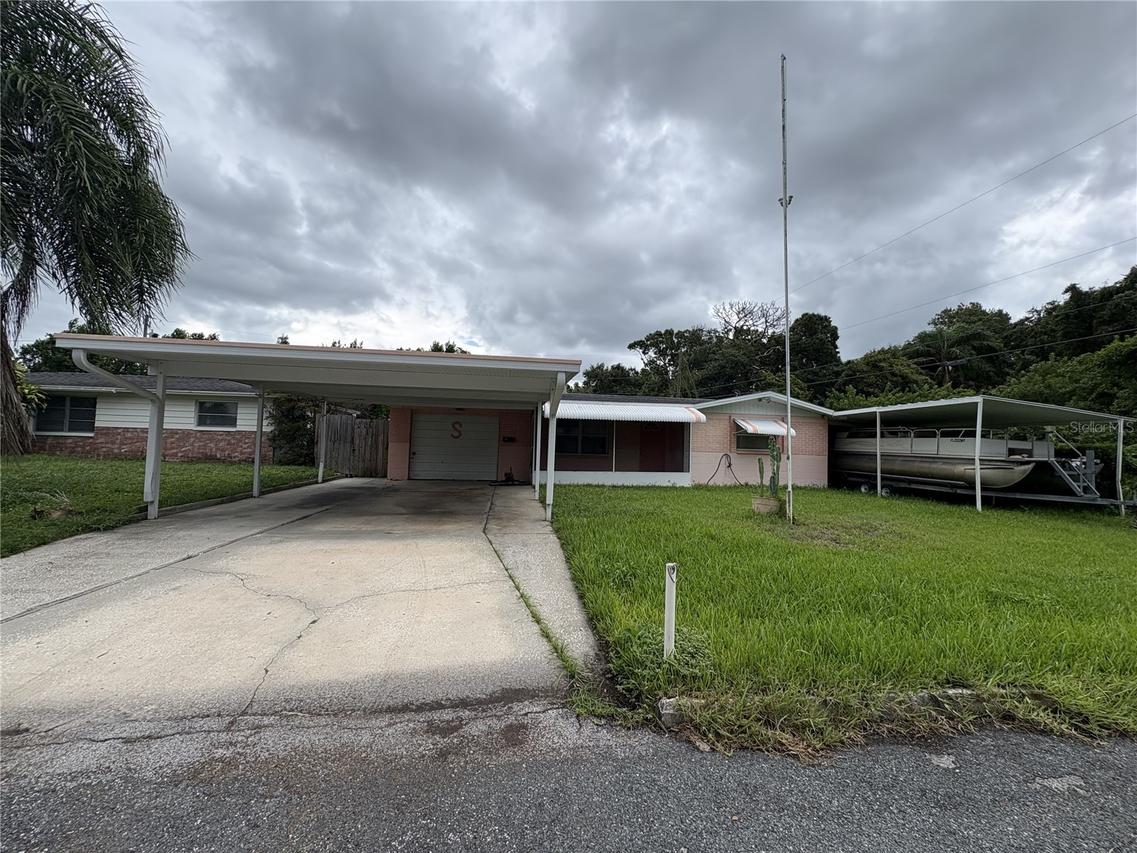 1650 Aqua Ln., Holiday, FL 34691