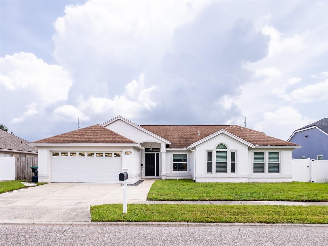 2540 Rolling Broak Dr., Orlando, FL 32837