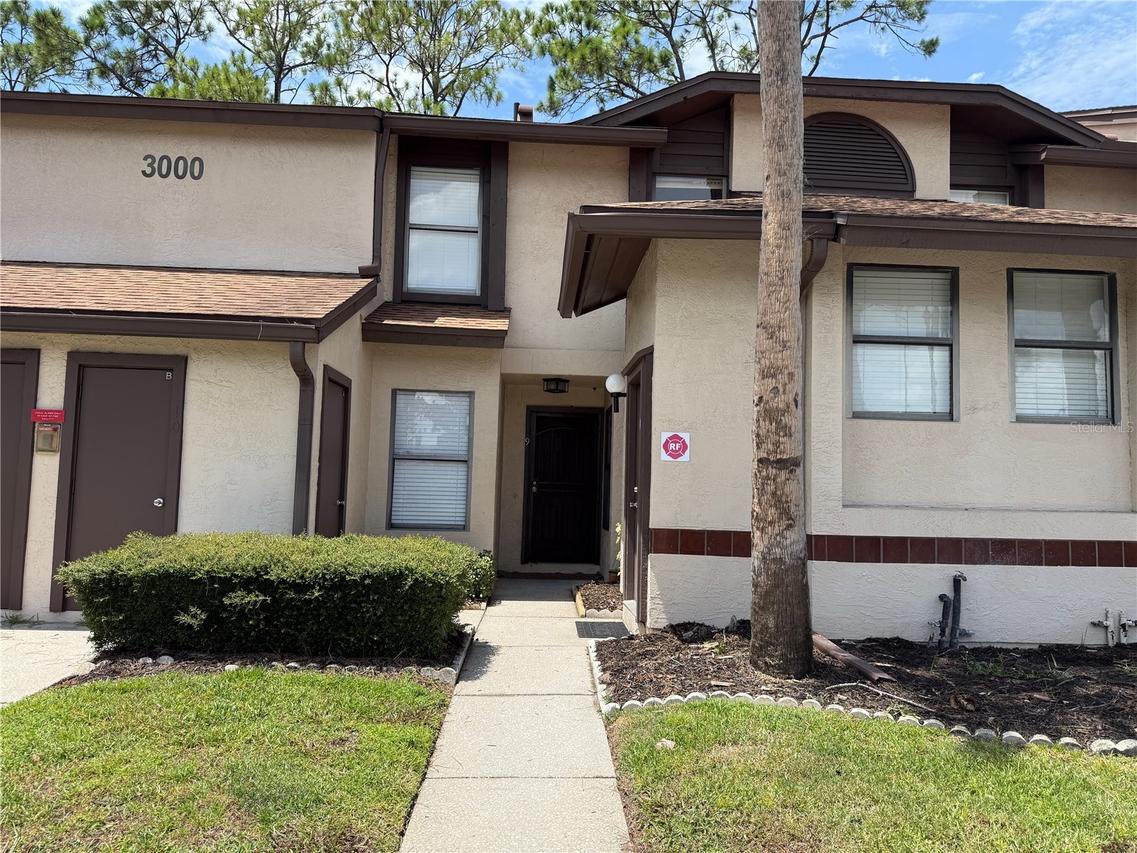 3000 S Semoran Blvd. #9, Orlando, FL 32822